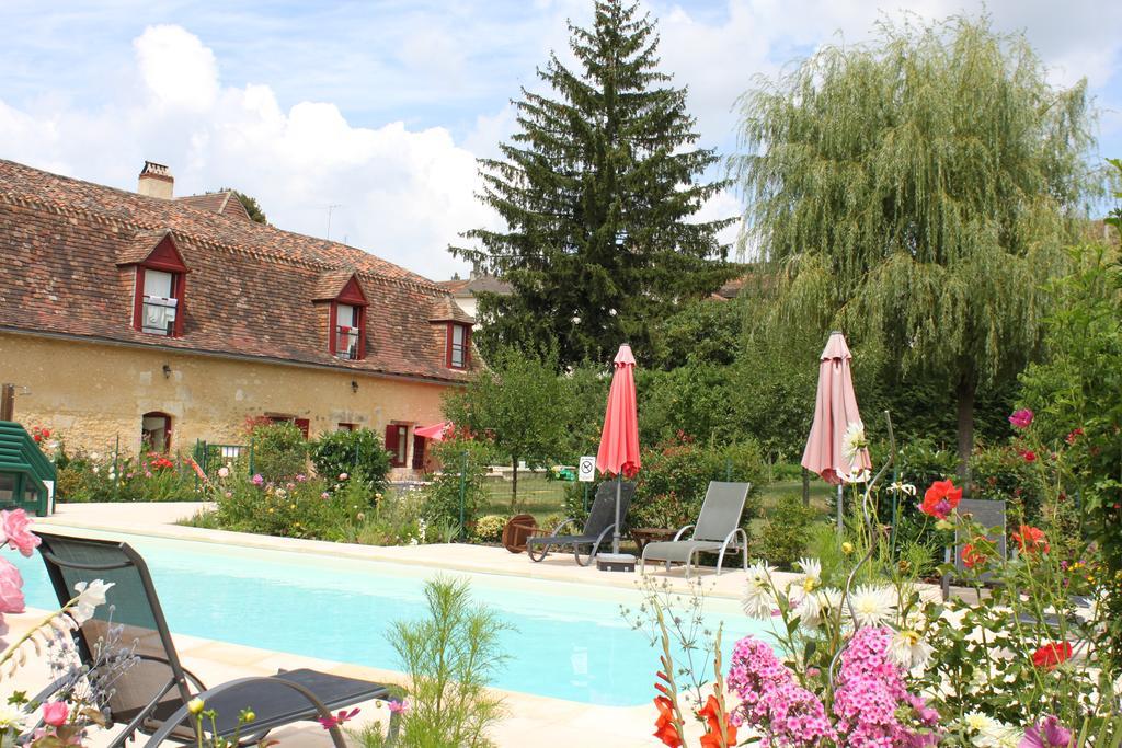 Hotel La Bastide Du Roy Villamblard Esterno foto